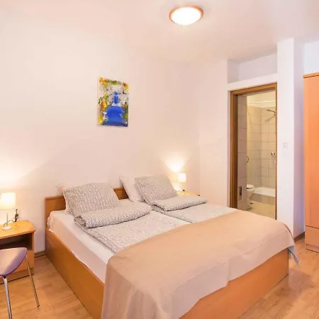 In Vrbnik/insel Krk 13611 Apartment Vrbnik (Primorje-Gorski Kotar)