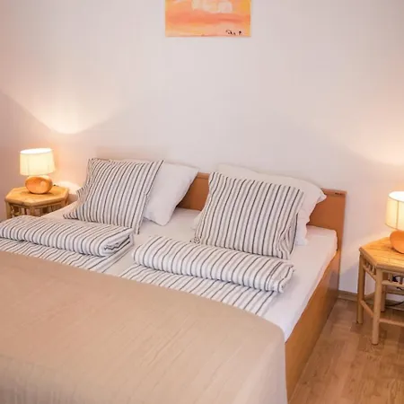 Apartment In Vrbnik/insel Krk 13611
